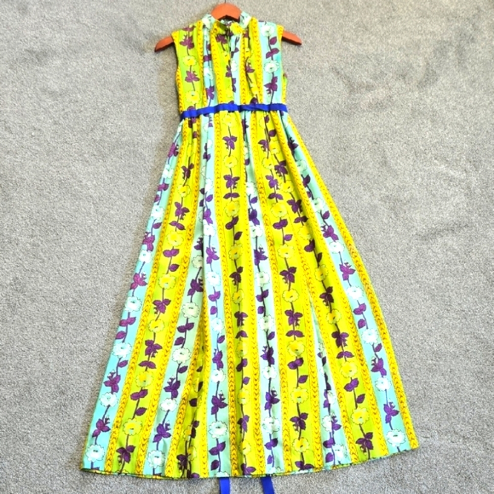 Vintage 70's Vibrant Sleeveless Maxi Dress VTG